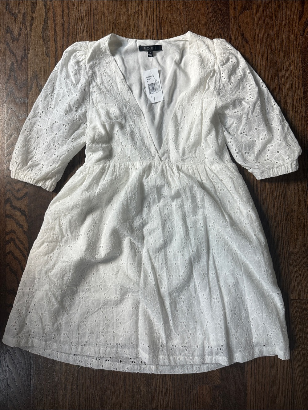 FORE White Eyelet V-Neck Casual Dress